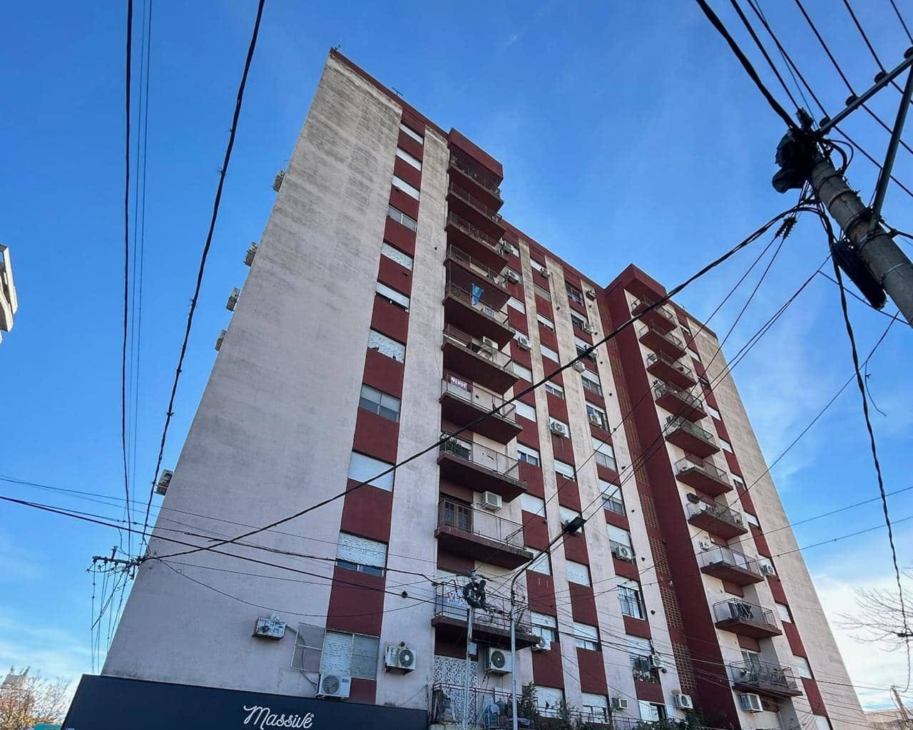 3 de Febrero 592, San Lorenzo